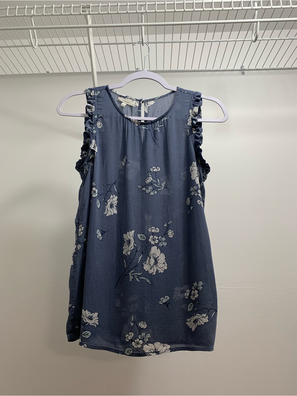 Maurices Blue Floral Ruffle Sleeve Tank